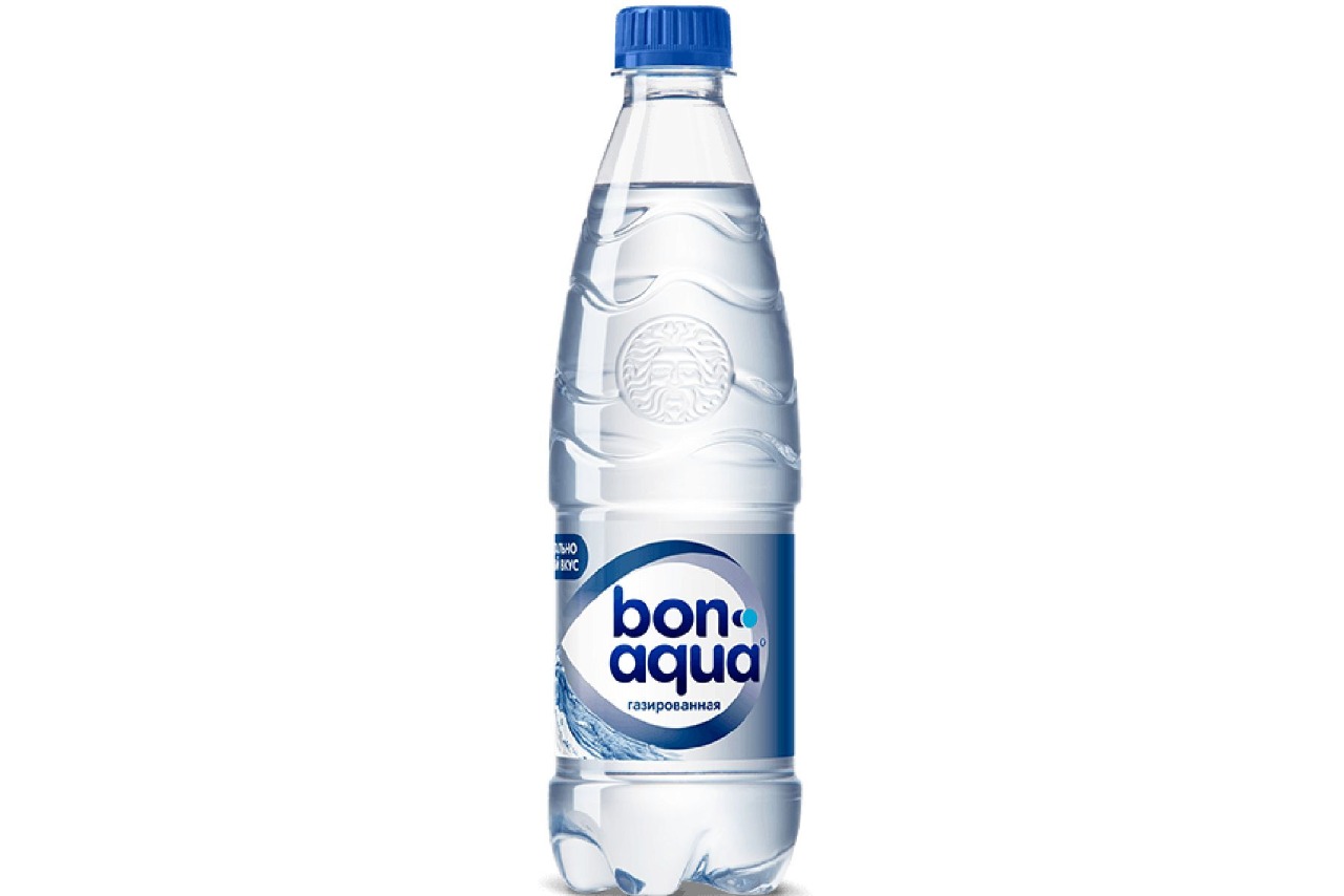 Вода 0.5 газированная. Бонаква газированная 1 л. Вода Bonaqua газированная 0.5л. Бон Аква 0.5 л негазированная. Бонаква 0,5 л.